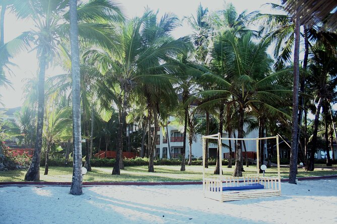 10-Day Private Tour in Big Five Safari and Beaches - Days 8 to 10: Three days to slow down in Diani
