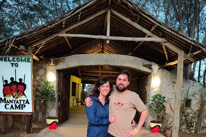 2-Day Hell's Gate, Crescent Island and Nakuru - Private Safari - Walking with giraffes on Crescent Island