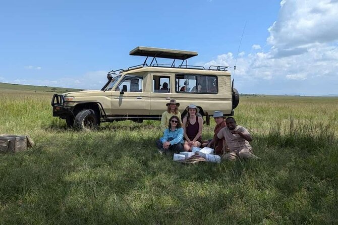 3 days group joining safari to Masai Mara with a Land CruiserJeep - Key points to know before booking