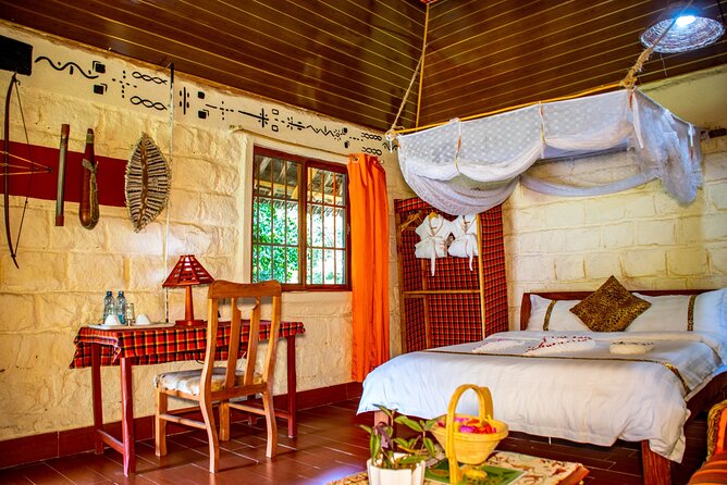 3 Days Masai Mara Chui Resort Tour from Nairobi - Day one: the Rift Valley and your first Mara game drive