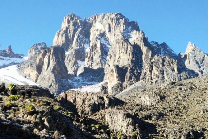 4 Days Mt Kenya Climb, Chogoria Route up and out Sirimon route - A four-day plan with a serious mountain rhythm