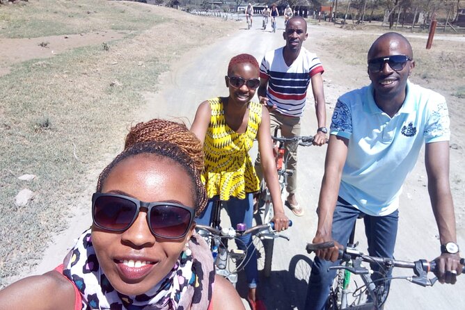 7-Day Safari to Maasai Mara, Lake Naivasha and Amboseli from Nairobi - Day 4: Rhinos, Hell’s Gate, and Lake Naivasha by boat