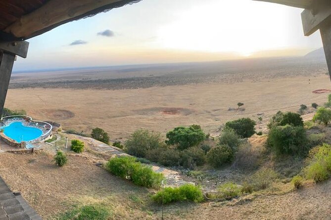 7 Days Maasai Mara, Lakes Nakuru, Naivasha & Amboseli Group Tour - Day 3: Leaving the Mara for Nakuru