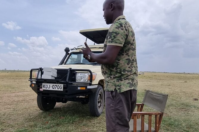 9 Days Amboseli-Ol Pejeta-Aberdare-Nakuru-Naivasha-Masai Mara - Day 3: Ol Pejeta brings rhinos and chimpanzees