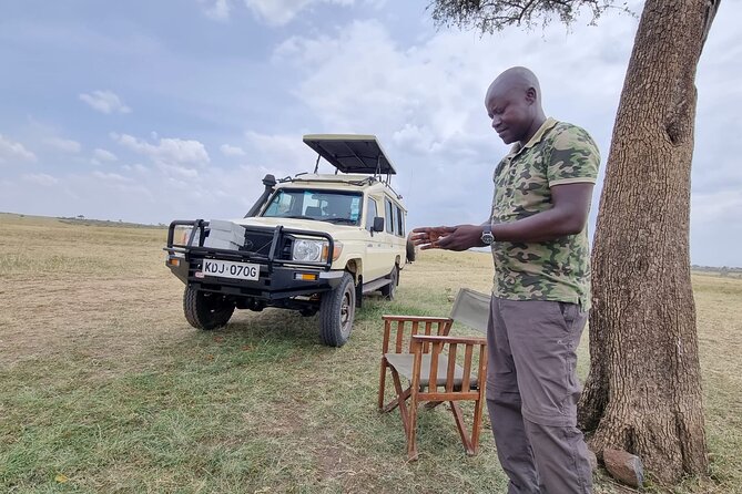 9 Days Amboseli-Ol Pejeta-Aberdare-Nakuru-Naivasha-Masai Mara - Day 5: Lake Nakuru adds a Rift Valley wildlife stop