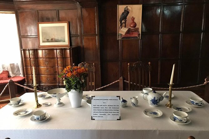 A visit to Karen Blixen Museum - What the guide adds to the house