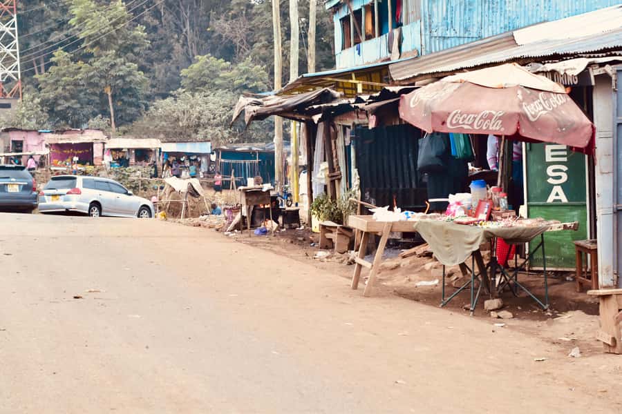 A Visit To KIBERA The Chocolate City. - Key points to know before you book