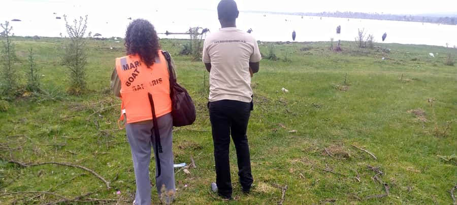 Crescent Island And Boat Ride Day Trip - Why a walking safari on Crescent Island feels different