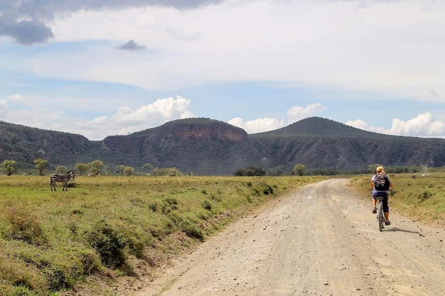 Day Trip: Hell's Gate Bike Ride & Lake Naivasha Boat Ride - Early pickup and the Great Rift Valley drive
