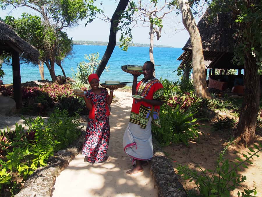 Diani Beach: Kisite Marine Park Dhow & Snorkeling with Lunch - Two snorkeling sessions in Kisite Marine Park