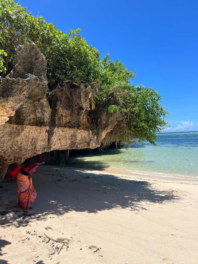 Diani Beach: Private African Pool Map Guided Tour - A ten-minute motorbike ride through Tiwi