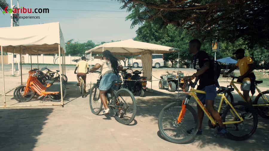 Diani Beach: Village tour on a bike with hotel pick-up - Key points at a glance