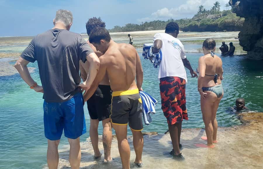 Diani: Full day Guided tour in Tiwi beach & Diani - A motorbike ride through Tiwi village