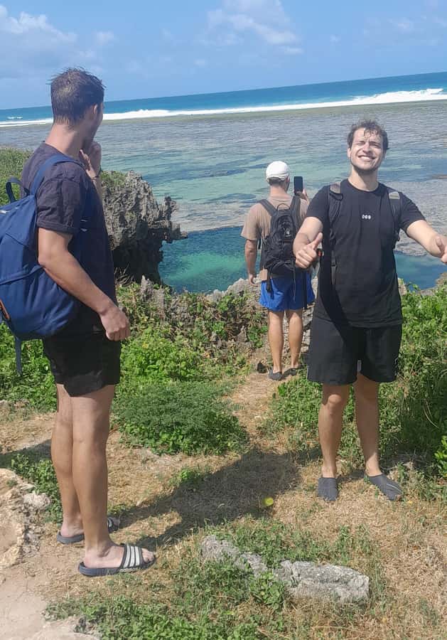Diani: Full day Guided tour in Tiwi beach & Diani - Making African sandals in Ukunda