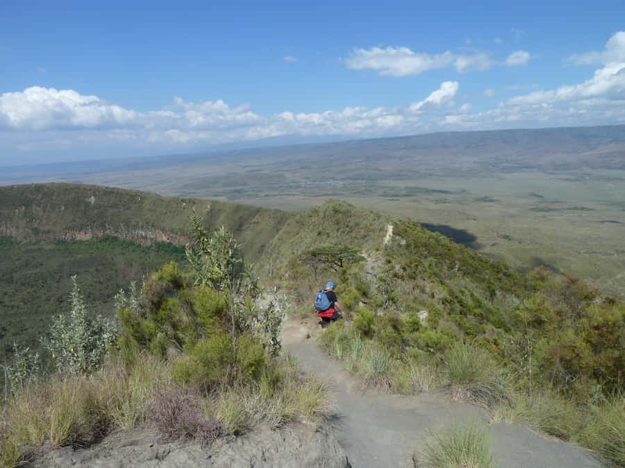From Nairobi: Day Tour to Mount Longonot (Private) - Climbing through Mount Longonot National Park
