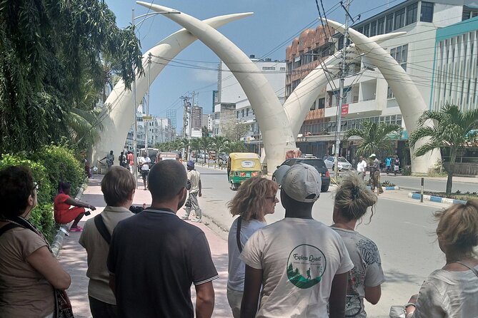 Half day city tour of mombasa - The spice market brings flavor into the story