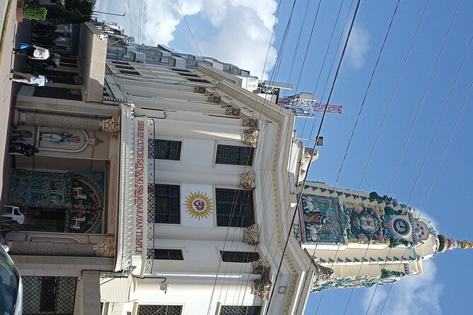 Half day city tour of mombasa - The Hindu temple widens the cultural picture