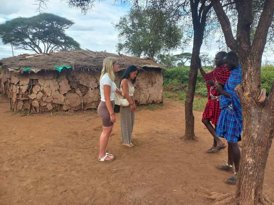 HALF DAY TOUR MASAI VILLAGE FROM NAIROBI WITH PICKUP&DROPOFF - Four hours in Bisil, with room for questions