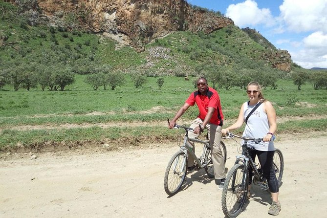 Hell's Gate Guided Tour with Option Boat Ride at Lake Naivasha - The 7am drive from Nairobi to the Great Rift Valley