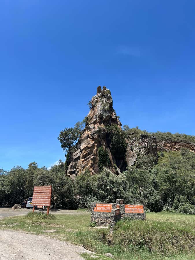 Hell's Gate & Lake Naivasha: Bike Tour, Hike & Boat Ride - Walking through Ol Njorowa Gorge