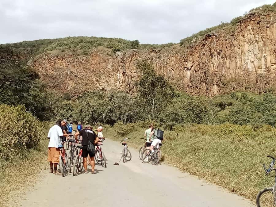 HELLS GATE AND LAKE NAIVASHA DAY TRIP FROM NAIROBI. - Lake Naivasha adds a gentler hour