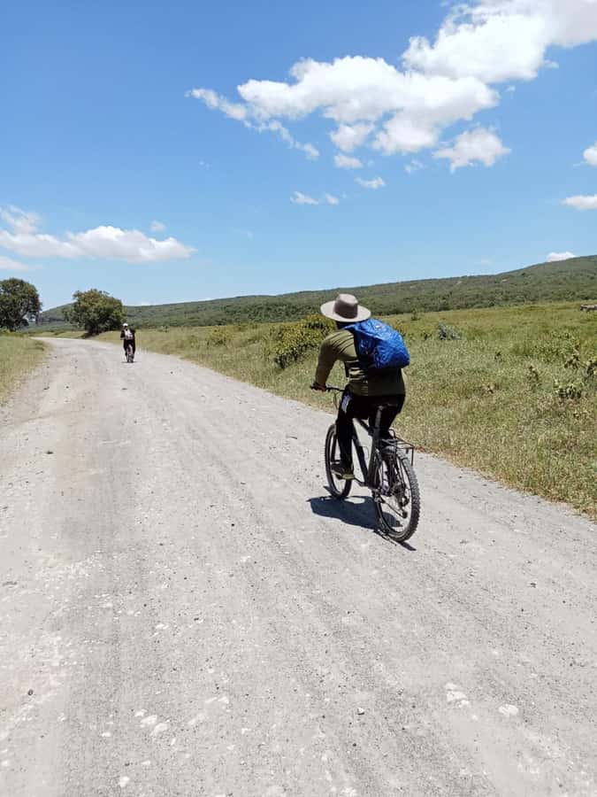 HELLS GATE AND LAKE NAIVASHA DAY TRIP FROM NAIROBI. - Guides who keep the outing personal
