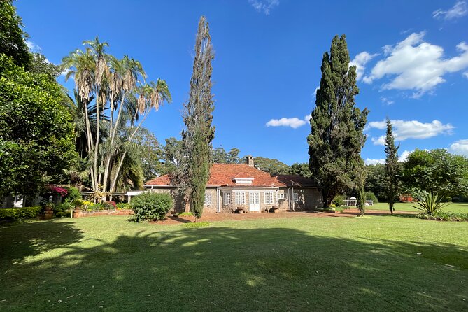 Karen Blixen Museum, Beads craft and Giraffe Day tour - Why the private format matters in Nairobi