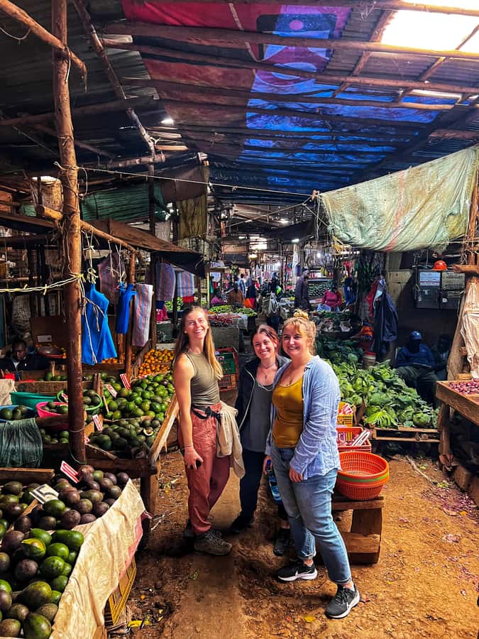 Local Market Tour and Traditional Meal Cooking Class - From the market to a fourth-floor kitchen