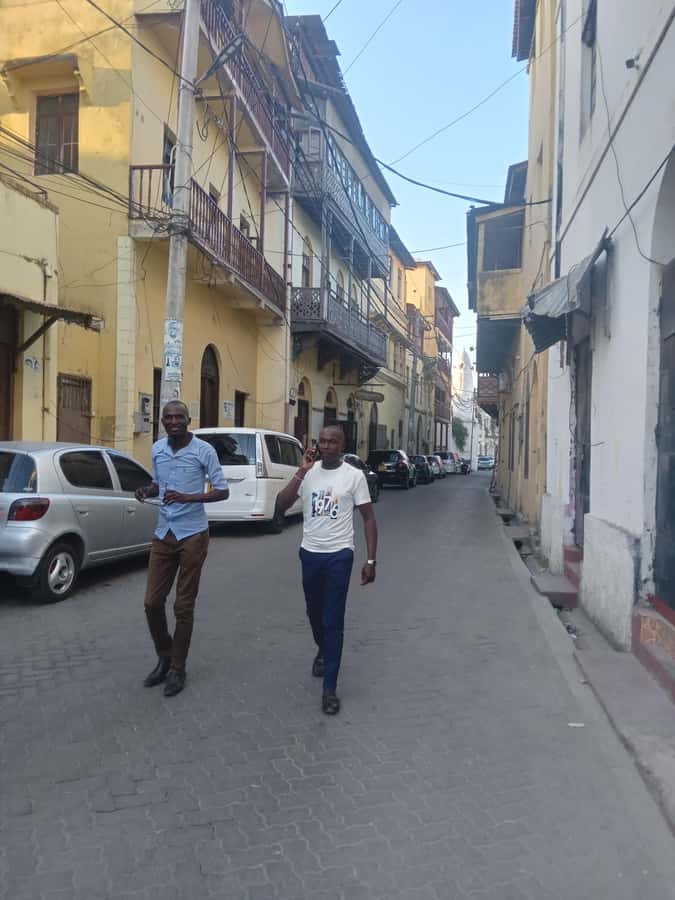 Mombasa City Tour,Fortjesus,Oldtown,Tusks and Spice Market. - The three-hour promise needs clarification