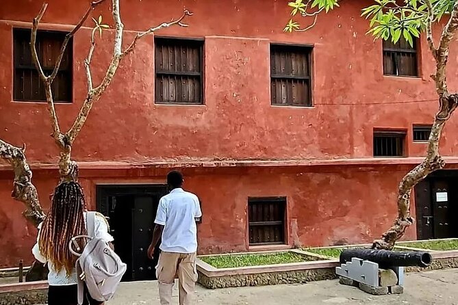 Mombasa city tour - Walking Mombasa Old Town’s narrow streets