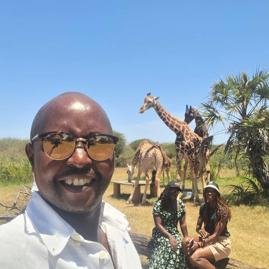 MOMBASA:FortJesus,OldCity,GiraffeOstrich,Oryx,Eland,WildTour - What the day feels like with John as your guide