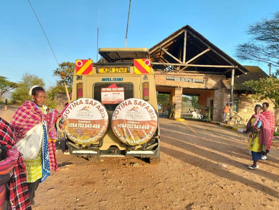 Nairobi: 3-Days 2-Nights Maasai Mara Group Safari in 4x4 - Day 2: ten hours among Mara wildlife
