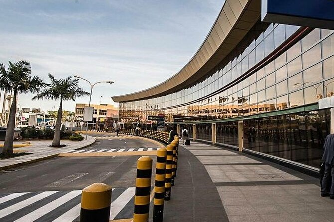 Nairobi Airports Private Transfers - A calm first hour after landing in Nairobi