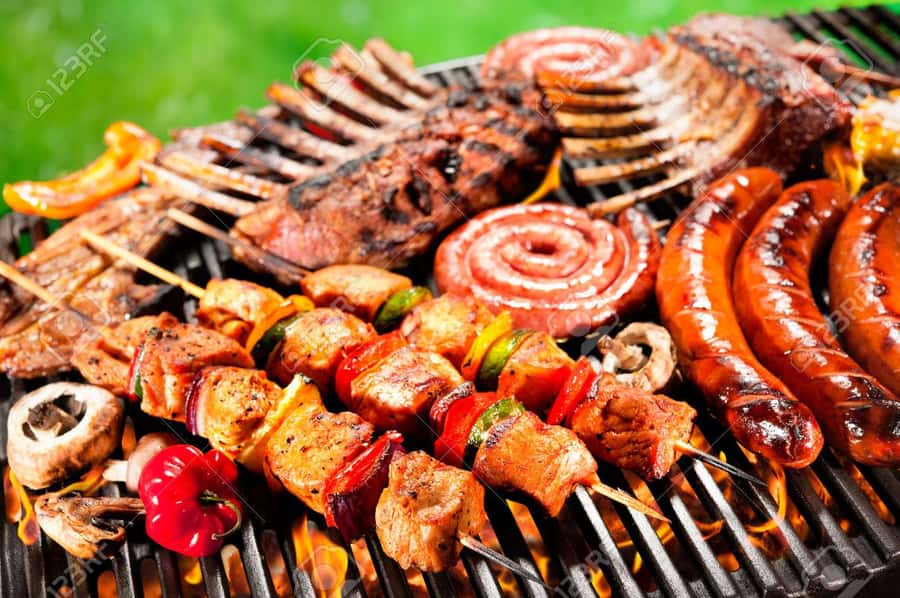 Nairobi: Cabaret Show with Dinner at Safari Park Hotel - A Nairobi Night Built Around Nyama Choma