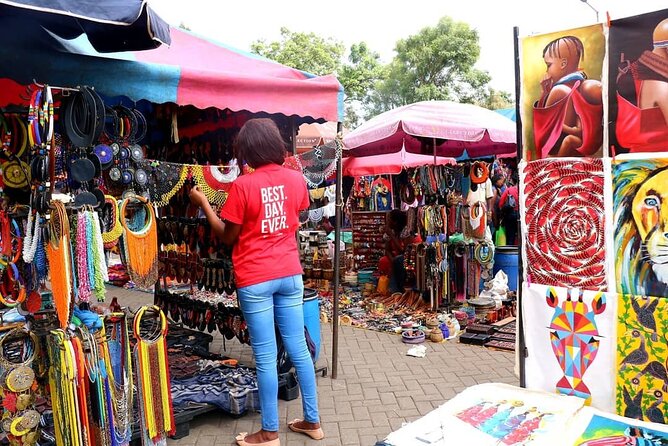 Nairobi City Walking Tour with Traditional Kenyan Lunch - Uhuru Park gives you a softer start