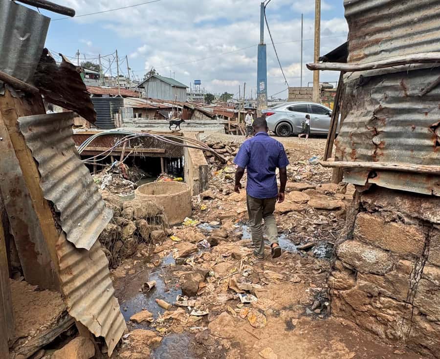 Nairobi: Explore Kibera Slum with Local Guides - Meeting at Prestige Plaza and riding into Kibera