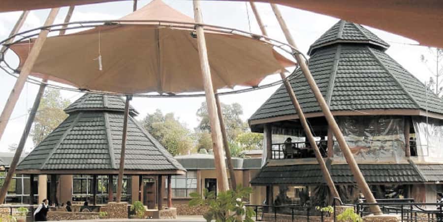 Nairobi: Giraffe Center, Beads Factory & Bomas of Kenya Tour - Key points at a glance