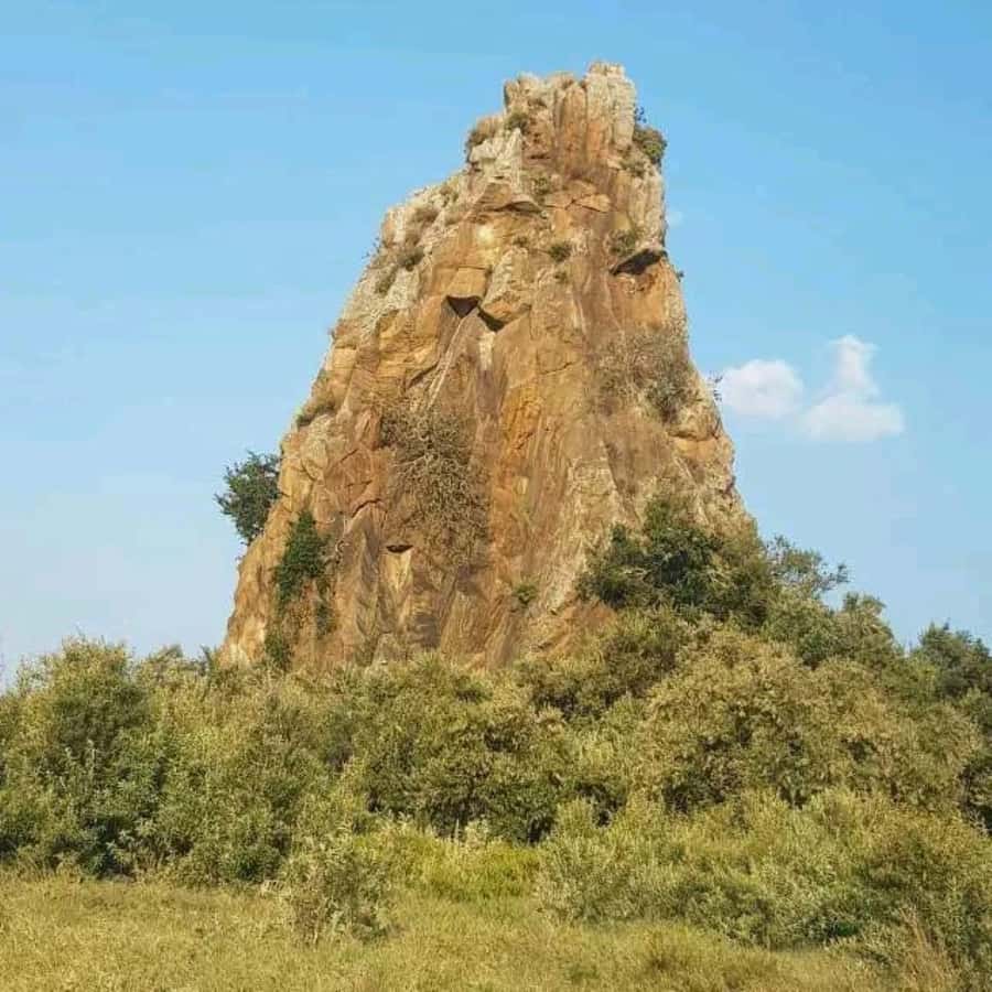 Nairobi: Hell's Gate National Park and Lake Naivasha Tour - The gorge walk and Hell’s Gate’s rock formations