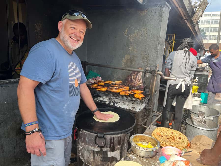Nairobi: Historic and Modern Highlights Walking Tour - What this Nairobi walking tour is really like