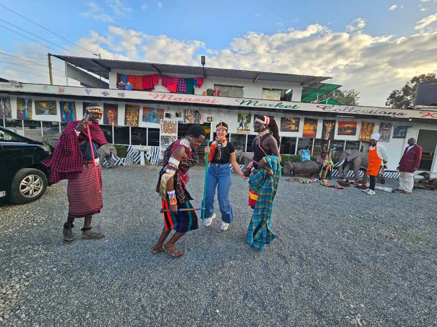 Nairobi: Hop on Hop off and Maasai market Collections Visit - Nairobi’s railway story at the Railway Museum