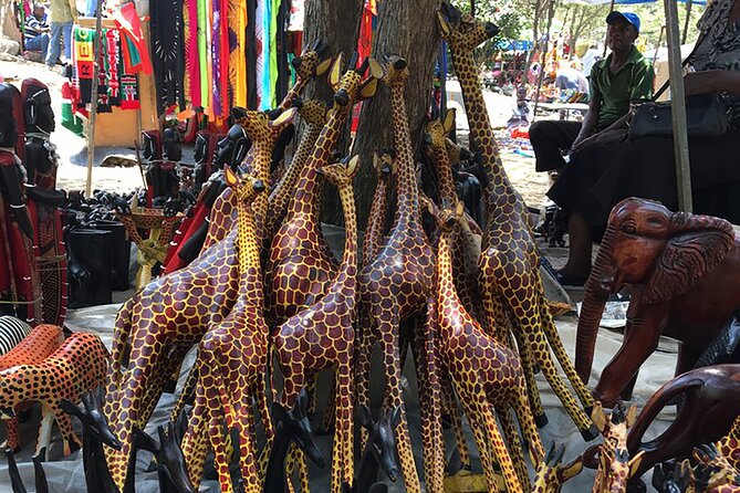 Nairobi National park And Giraffe Center: Free Wi-Fi Connection - Who will enjoy this Nairobi combination most