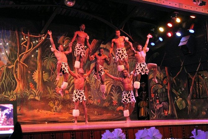 Nairobi Nightlife and Safari Park Hotel Dinner Experience - Arriving at Nyama Choma Ranch Restaurant
