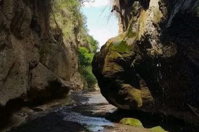 Private Day tour to Hell's Gate National Park and Lake Naivasha - Walking the gorges beneath the cliffs