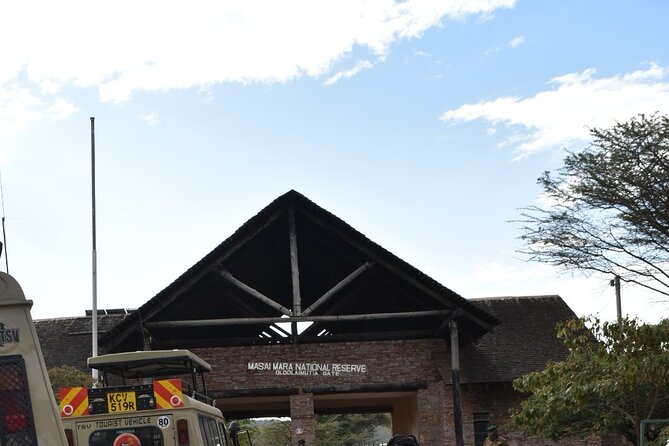 Private Transfer from Nairobi Airport or city To Maasai Mara By Road - Adding a game drive to the transfer