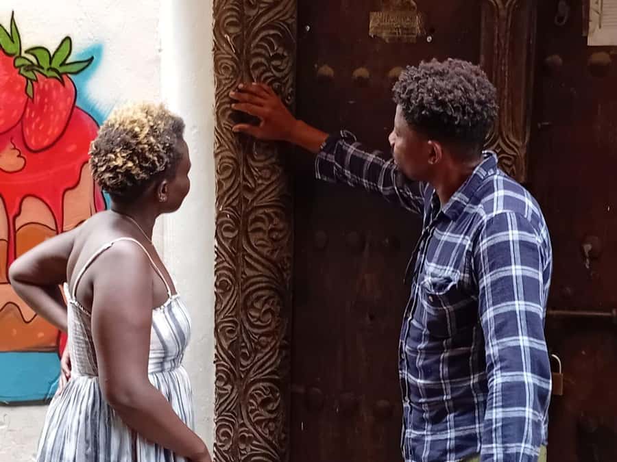 Swahili Carved Doors Tour by Woman Woodcarver: Lamu Island - The main streets and the quieter lanes