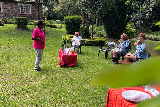 Tea Farm Experience at Riara Tea Farm And Factory Tour - Morning tea and lunch at the farm
