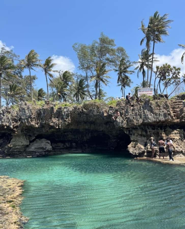 Tiwi Beach: Guided Tour to the African Pool - From Diani Beach to Tiwi by tuk-tuk