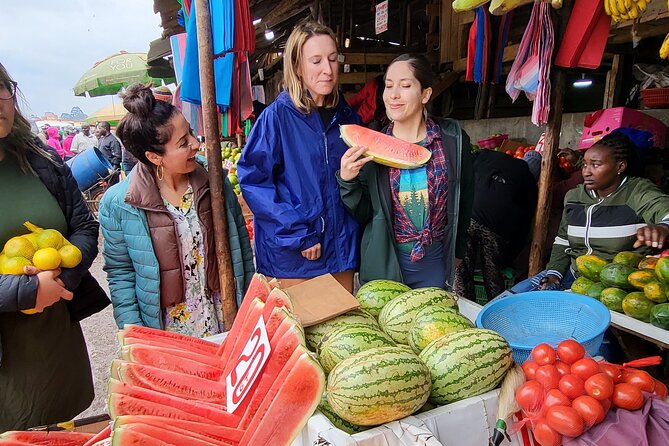 Traditional Kenyan Cooking Class & Local Market Tour - Cooking a traditional Kenyan meal from scratch