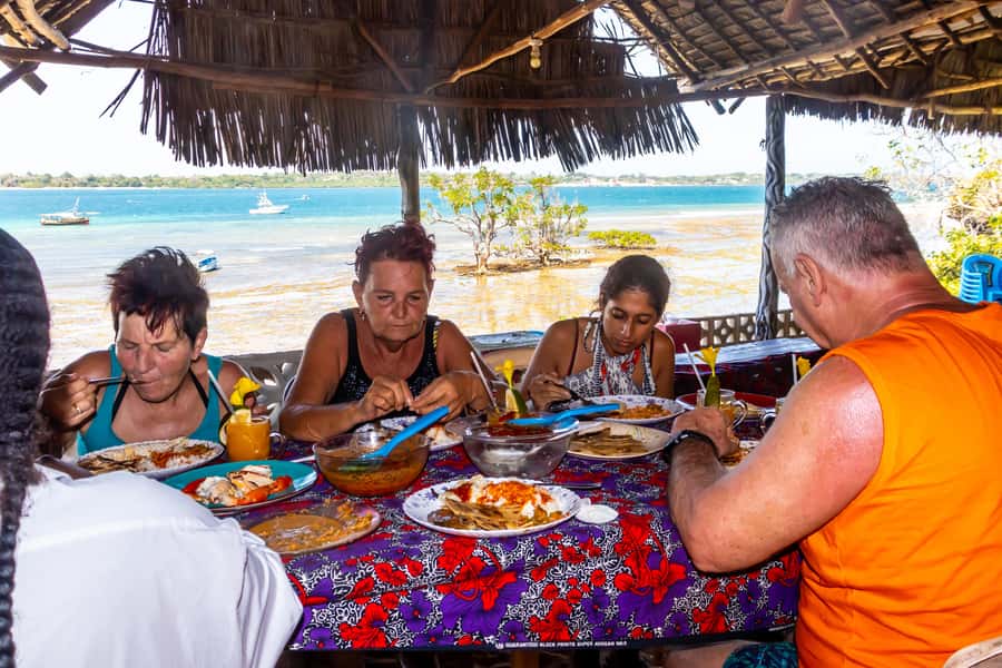 Wasini Island: Dolphin Spotting & Snorkel at Kisite Mpunguti - Key points to know before booking